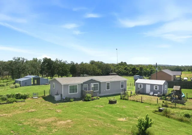 Photo 37 of Manufactured home for sale at 1951 County Rd 475, Thrall, TX 76578 | MLS# 8693142 | Listing updated on 2026-09-14