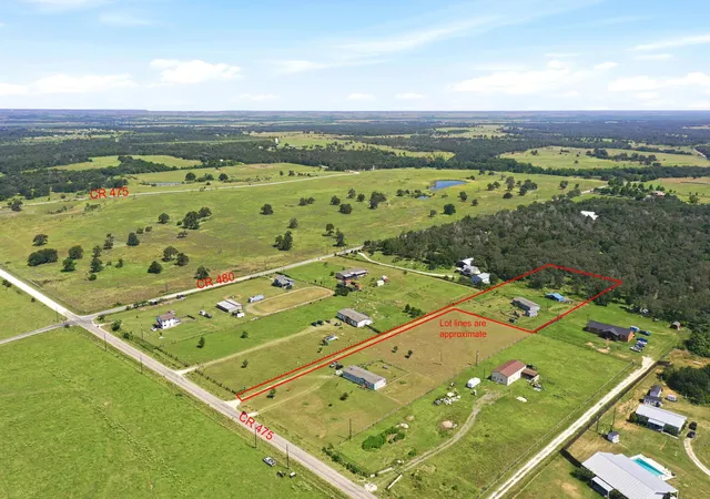Photo 3 of Manufactured home for sale at 1951 County Rd 475, Thrall, TX 76578 | MLS# 8693142 | Listing updated on 2026-09-14
