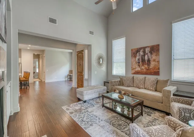 Photo 4 of Townhouse for sale at 116 Tuscan Dr, Horseshoe Bay, TX 78657 | MLS# 6964176 | Listing updated on 2026-09-13