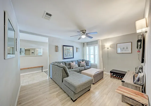 Photo 3 of Single family home for sale at 6810 Langston Dr, Austin, TX 78723 | MLS# 4863347 | Listing updated on 2026-09-19