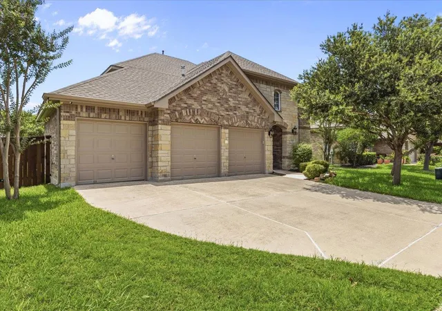 Photo 2 of Single family home for sale at 13812 Long Shadow Dr, Manor, TX 78653 | MLS# 6498923 | Listing updated on 2026-10-06