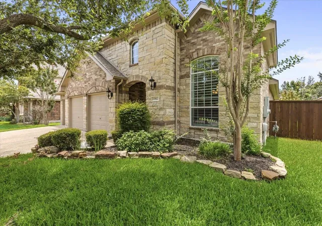 Photo 3 of Single family home for sale at 13812 Long Shadow Dr, Manor, TX 78653 | MLS# 6498923 | Listing updated on 2026-10-06