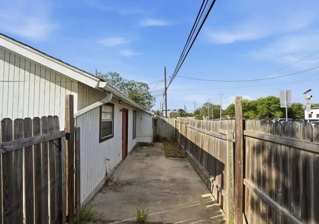 Photo 35 of Multi family home for sale at 612 Mill St #A & B, San Marcos, TX 78666 | MLS# 7880099 | Listing updated on 2026-10-08
