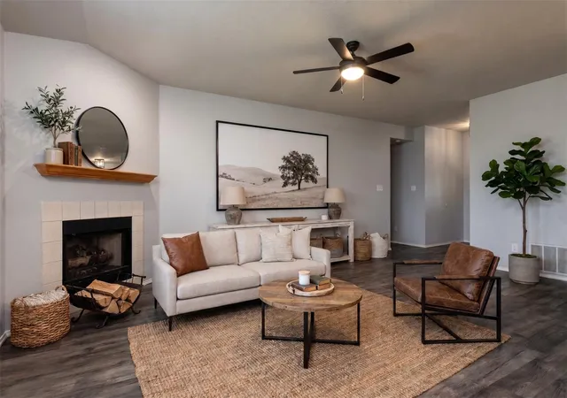 Photo 3 of Single family home for sale at 615 Blue Oak Cir, Cedar Park, TX 78613 | MLS# 3132630 | Listing updated on 2026-10-04