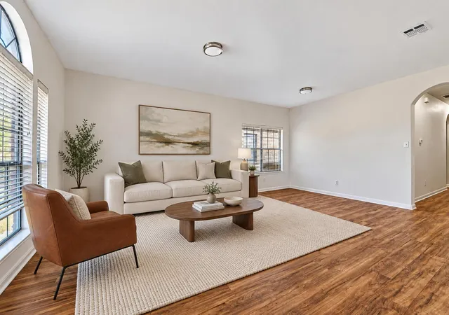 Photo 4 of Single family home for sale at 150 Engineers Pass, Jarrell, TX 76537 | MLS# 9263520 | Listing updated on 2026-09-15