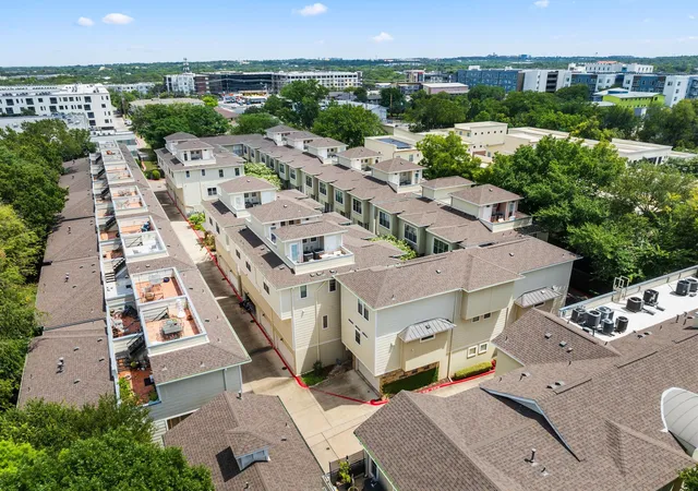 Photo 4 of Condo for sale at 1115 Kinney Ave #9, Austin, TX 78704 | MLS# 6893719 | Listing updated on 2026-10-18