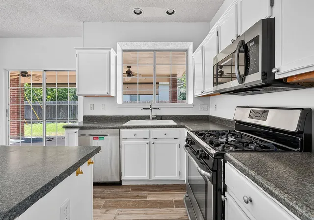 Photo 3 of Single family home for sale at 2721 Little Elm Trl, Cedar Park, TX 78613 | MLS# 1908795 | Listing updated on 2026-10-07