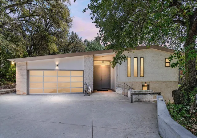 Photo 1 of Single family home for sale at 207 Rogers Ridge St, San Marcos, TX 78666 | MLS# 7861397 | Listing updated on 2026-09-28