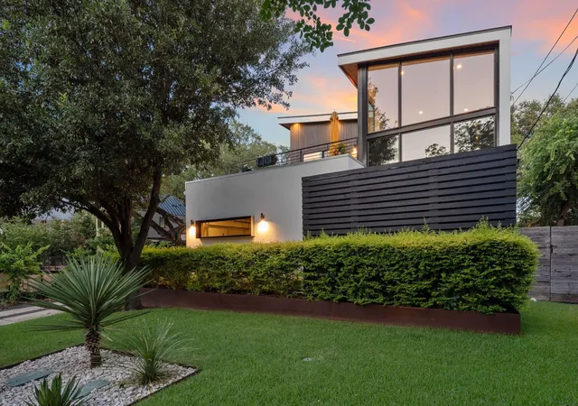 Photo 1 of Single family home for sale at 1605 Chelsea Ln #1, Austin, TX 78704 | MLS# 1918314 | Listing updated on 2026-09-15