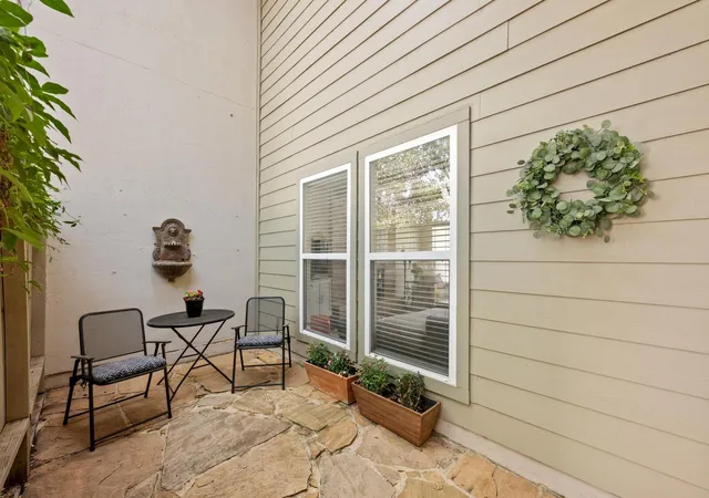 Photo 3 of Townhouse for sale at 100 Lido Cir #B2, Lakeway, TX 78734 | MLS# 5971921 | Listing updated on 2026-09-15