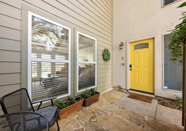 Photo 3 of Townhouse for sale at 100 Lido Cir #B2, Lakeway, TX 78734 | MLS# 5971921 | Listing updated on 2026-09-15