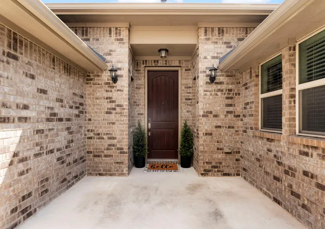 Photo 3 of Single family home for sale at 105 W Highfield St, Hutto, TX 78634 | MLS# 8746511 | Listing updated on 2026-09-25