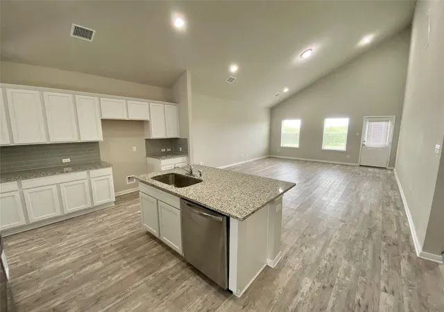 Photo 4 of Single family home for sale at 632 Donegal Ln, Georgetown, TX 78626 | MLS# 6535354 | Listing updated on 2026-09-15