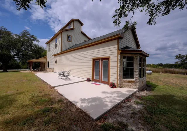 Photo 3 of Single family home for sale at 2410 Fm 1680, Moulton, TX 77975 | MLS# 8760962 | Listing updated on 2026-09-15