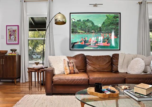 Photo 3 of Single family home for sale at 1914 Alegria Rd, Austin, TX 78757 | MLS# 7547058 | Listing updated on 2026-10-09
