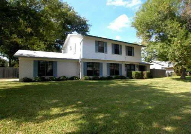 Photo 1 of Single family home for sale at 9200 Quail Cv, Austin, TX 78758 | MLS# 8445434 | Listing updated on 2026-10-23