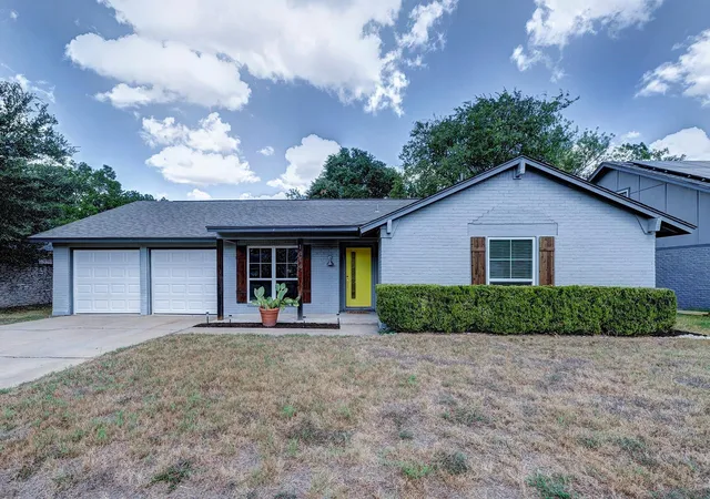 Single family home for sale at 1414 Manford Hl Dr, Austin, TX 78753 | MLS# 6950277