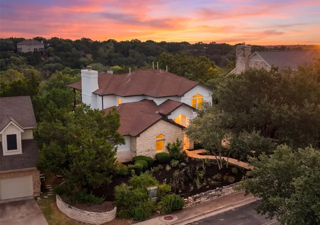 Single family home for sale at 6217 Edwards Mountain Cv, Austin, TX 78731 | MLS# 9764137