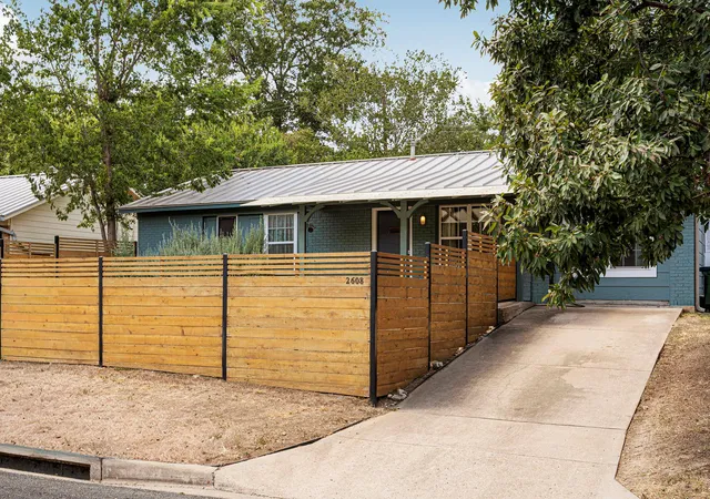 Photo 3 of Single family home for sale at 2608 Sherwood Ln, Austin, TX 78704 | MLS# 3049084 | Listing updated on 2026-10-13