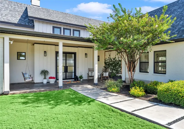 Photo 3 of Single family home for sale at 328 1st Dl Dash, Burnet, TX 78611 | MLS# 9646626 | Listing updated on 2026-09-20