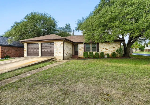 Photo 1 of Single family home for sale at 201 Woodstone Dr, Georgetown, TX 78628 | MLS# 7457454 | Listing updated on 2026-10-25