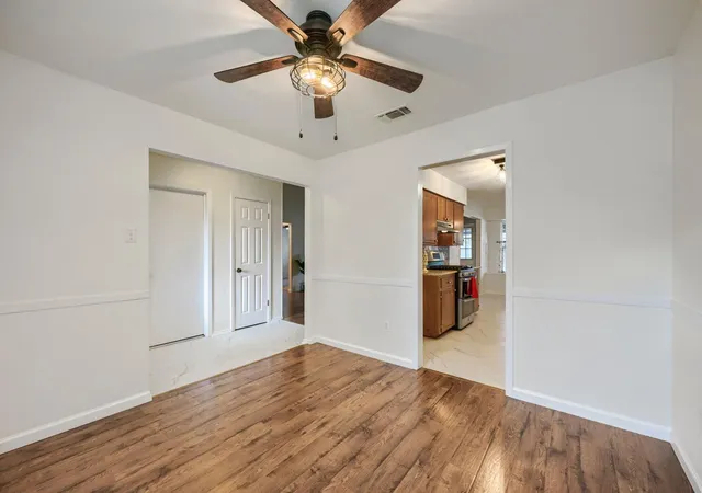 Photo 4 of Single family home for sale at 201 Woodstone Dr, Georgetown, TX 78628 | MLS# 7457454 | Listing updated on 2026-10-25