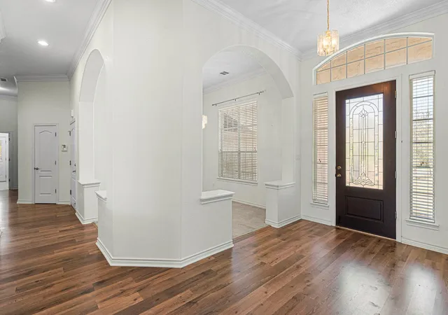 Photo 4 of Single family home for sale at 285 W Overlook Mountain Rd, Buda, TX 78610 | MLS# 9891643 | Listing updated on 2026-09-22