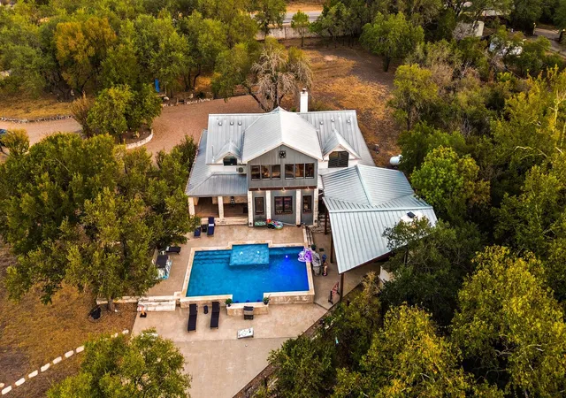 Photo 3 of Single family home for sale at 3114 Pace Bnd Rd S, Spicewood, TX 78669 | MLS# 9394027 | Listing updated on 2026-09-18