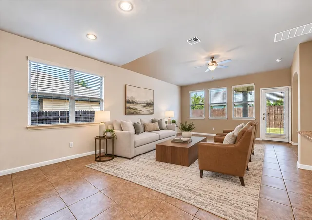 Photo 4 of Single family home for sale at 140 Brockston Dr, Buda, TX 78610 | MLS# 1391493 | Listing updated on 2026-09-21