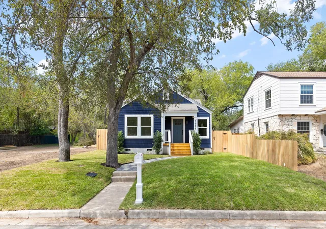 Photo 2 of Single family home for sale at 3906 Willbert Rd, Austin, TX 78751 | MLS# 3474046 | Listing updated on 2026-10-07