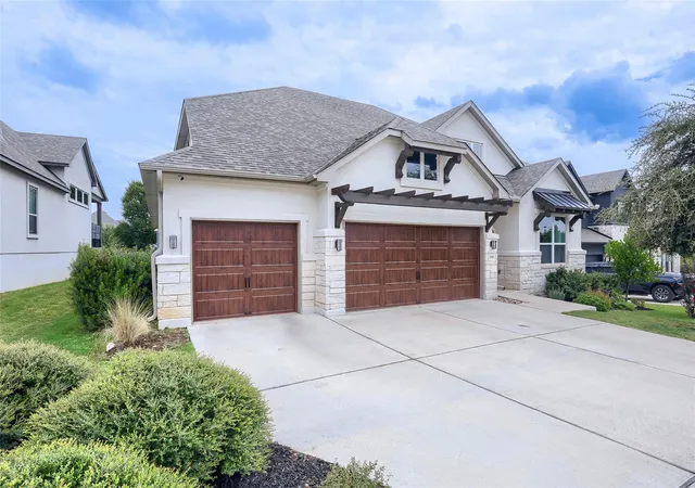 Photo 3 of Single family home for sale at 104 Eagle Pass Trl, Georgetown, TX 78628 | MLS# 9524949 | Listing updated on 2026-10-08