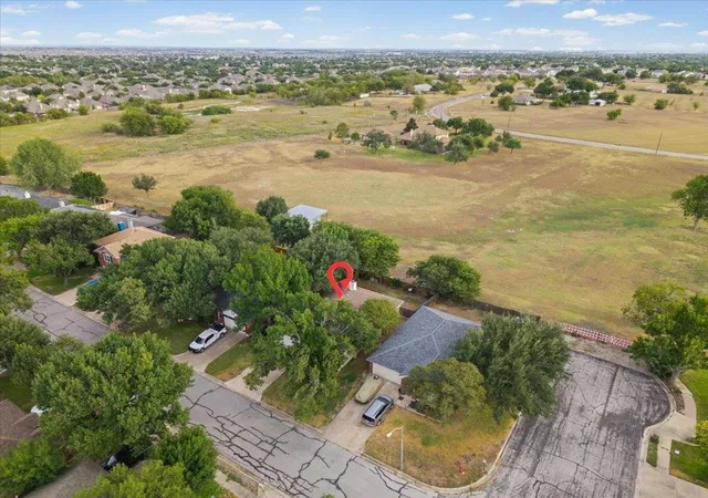 Photo 2 of Single family home for sale at 1703 Fast Filly Ave, Pflugerville, TX 78660 | MLS# 9729713 | Listing updated on 2026-10-07