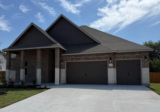 Single family home for sale at 800 Gauge Rd, Thorndale, TX 76577 | MLS# 5833181