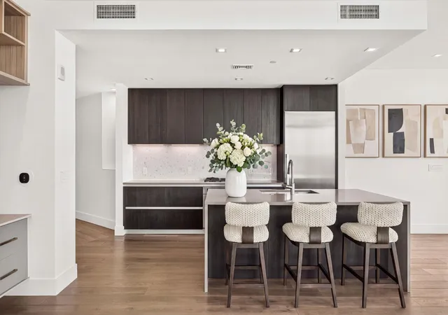 Photo 3 of Condo for sale at 501 West Ave #1504, Austin, TX 78701 | MLS# 7194210 | Listing updated on 2026-09-17