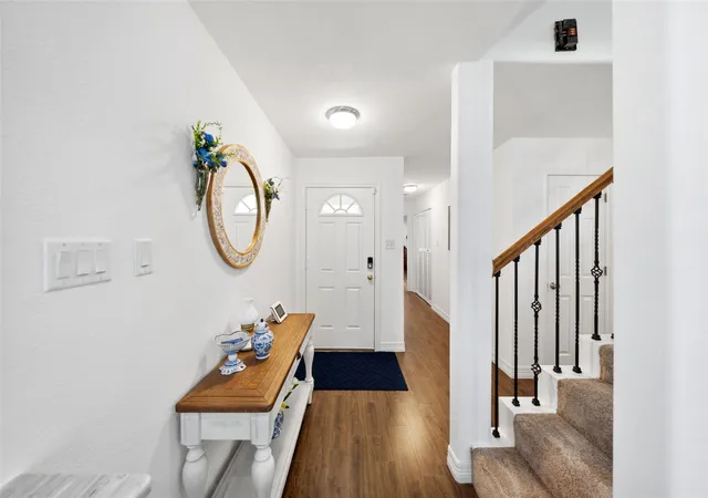 Photo 4 of Single family home for sale at 201 Lake Walden Cv, Montgomery, TX 77356 | MLS# 4541970 | Listing updated on 2026-09-20