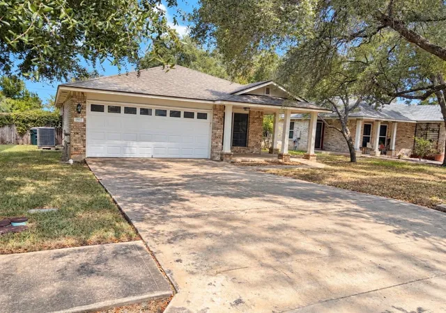 Photo 3 of Single family home for sale at 1507 Catalina Dr, Leander, TX 78641 | MLS# 6358000 | Listing updated on 2026-10-08
