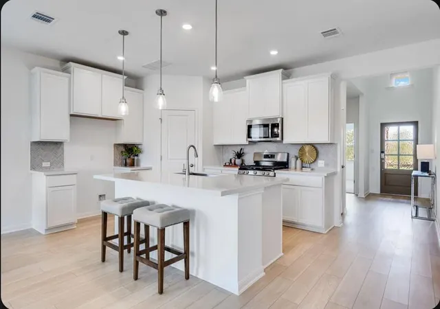 Photo 3 of Sale Pending at 1006 Karly Cv, Hutto, TX 78634 | MLS# 1907354 | Listing updated on 2026-09-30