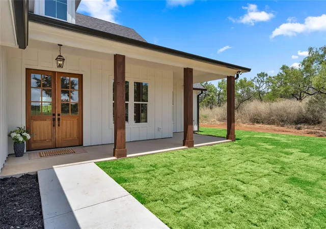 Photo 1 of Single family home for sale at 1175 Moose Trl, Kingsland, TX 78639 | MLS# 4183738 | Listing updated on 2026-09-28