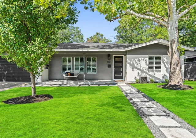 Photo 3 of Single family home for sale at 5721 Louise Ln, Austin, TX 78757 | MLS# 2404451 | Listing updated on 2026-09-27