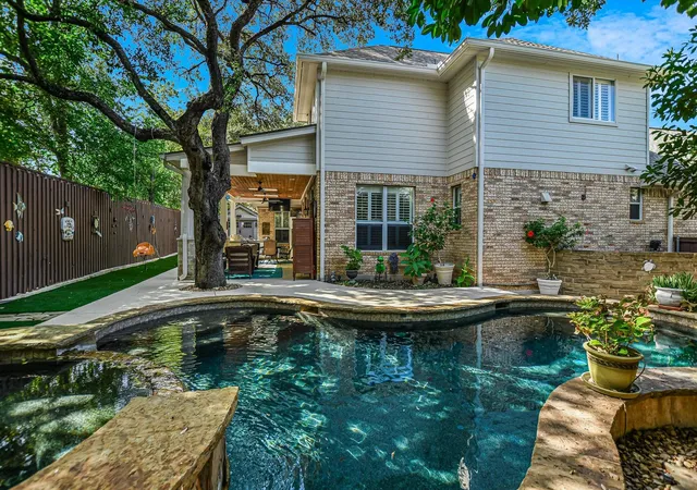 Photo 1 of Single family home for sale at 2704 Michelle Lynne Cv, Round Rock, TX 78681 | MLS# 9193571 | Listing updated on 2026-10-09