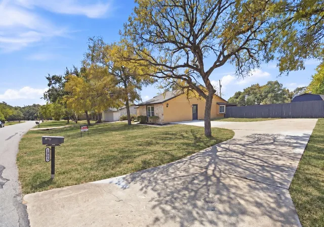 Photo 3 of Single family home for sale at 1903 S West Dr, Leander, TX 78641 | MLS# 6515852 | Listing updated on 2026-10-07
