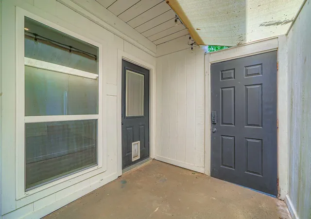 Photo 2 of Condo for sale at 6718 Silvermine Dr #1704, Austin, TX 78736 | MLS# 1411043 | Listing updated on 2026-10-06