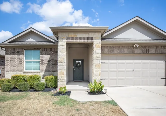 Photo 3 of Single family home for sale at 2005 Fairhaven Gtwy, Georgetown, TX 78626 | MLS# 2683980 | Listing updated on 2026-09-22