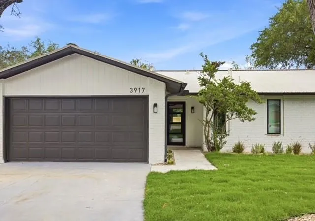 Single family home for sale at 254 Arch St Dr, Austin, TX 78749 | MLS# 2822595