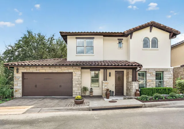 Photo 2 of Single family home for sale at 15109 Falconhead Grv Loop, Austin, TX 78738 | MLS# 4120377 | Listing updated on 2026-09-29