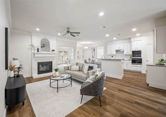 Photo 3 of Single family home for sale at 9309 Tea Rose Trl, Austin, TX 78748 | MLS# 5284321 | Listing updated on 2026-10-23