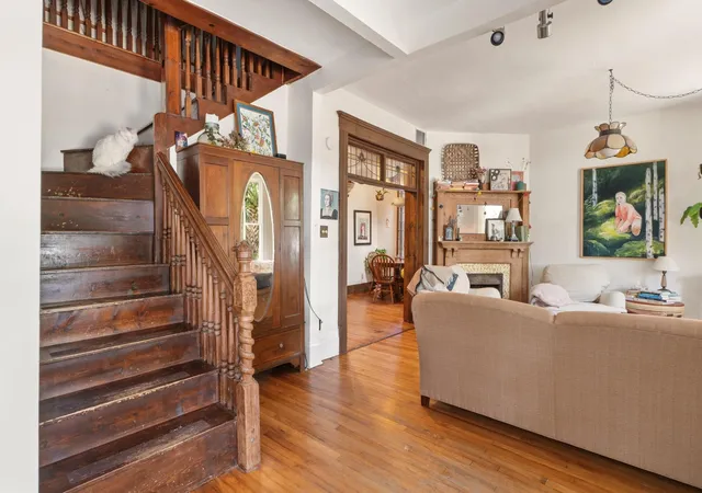 Photo 3 of Sale Pending at 4510 Ave G, Austin, TX 78751 | MLS# 3429966 | Listing updated on 2026-10-27