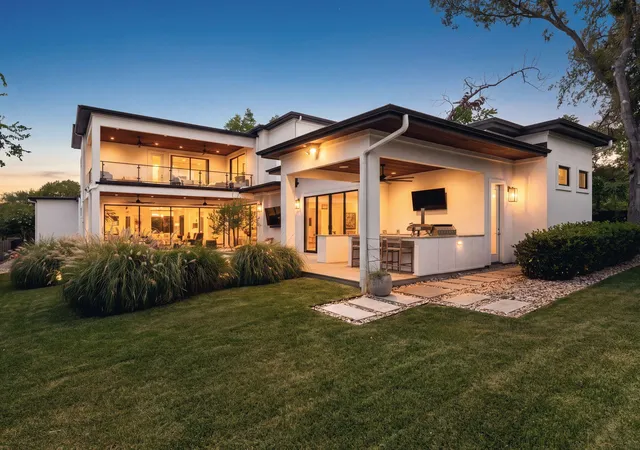 Photo 2 of Single family home for sale at 2300 Westover Rd, Austin, TX 78703 | MLS# 7989464 | Listing updated on 2026-09-27