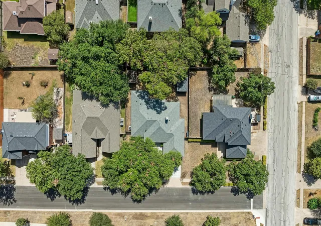 Photo 3 of Single family home for sale at 403 Hickory Ridge Trl, Pflugerville, TX 78660 | MLS# 8614535 | Listing updated on 2026-09-19