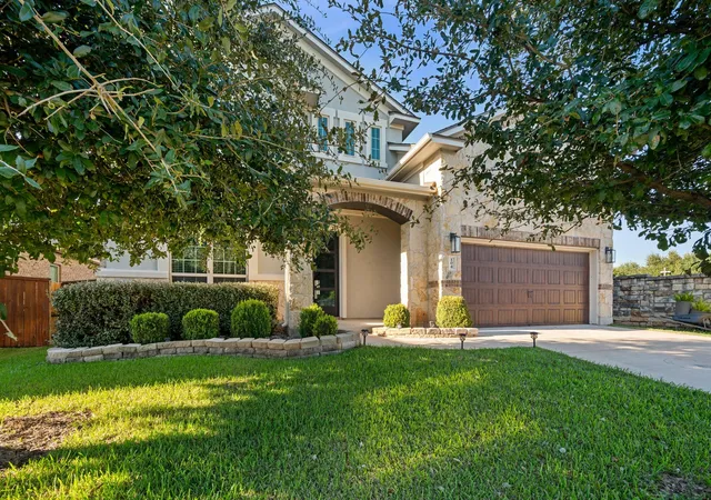 Photo 3 of Single family home for sale at 104 Cross Timbers Dr, Georgetown, TX 78628 | MLS# 1190671 | Listing updated on 2026-10-09